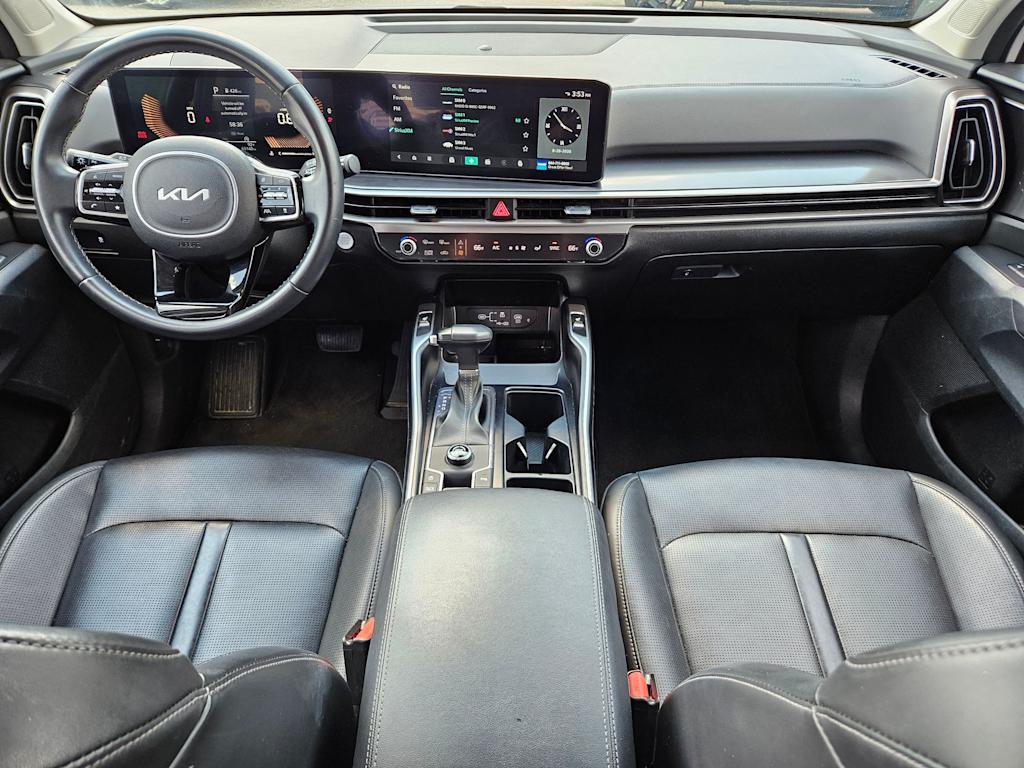 Thumbnail: 2024 Kia Sorento - 7