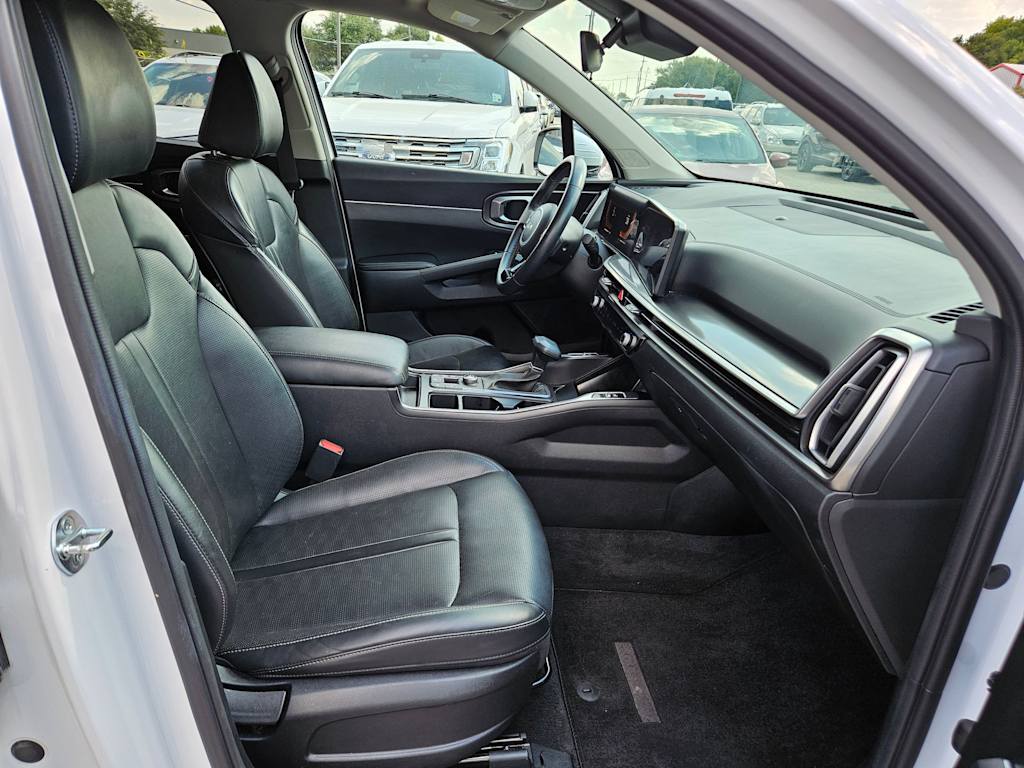 Thumbnail: 2024 Kia Sorento - 9