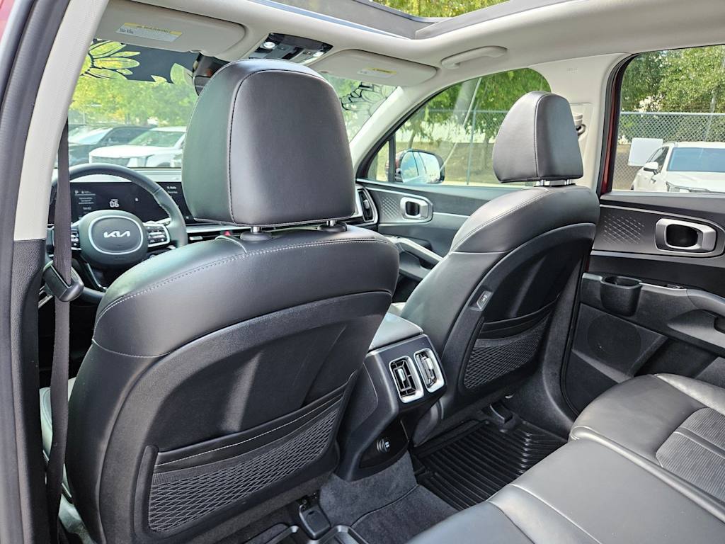Thumbnail: 2025 Kia Sorento - 11