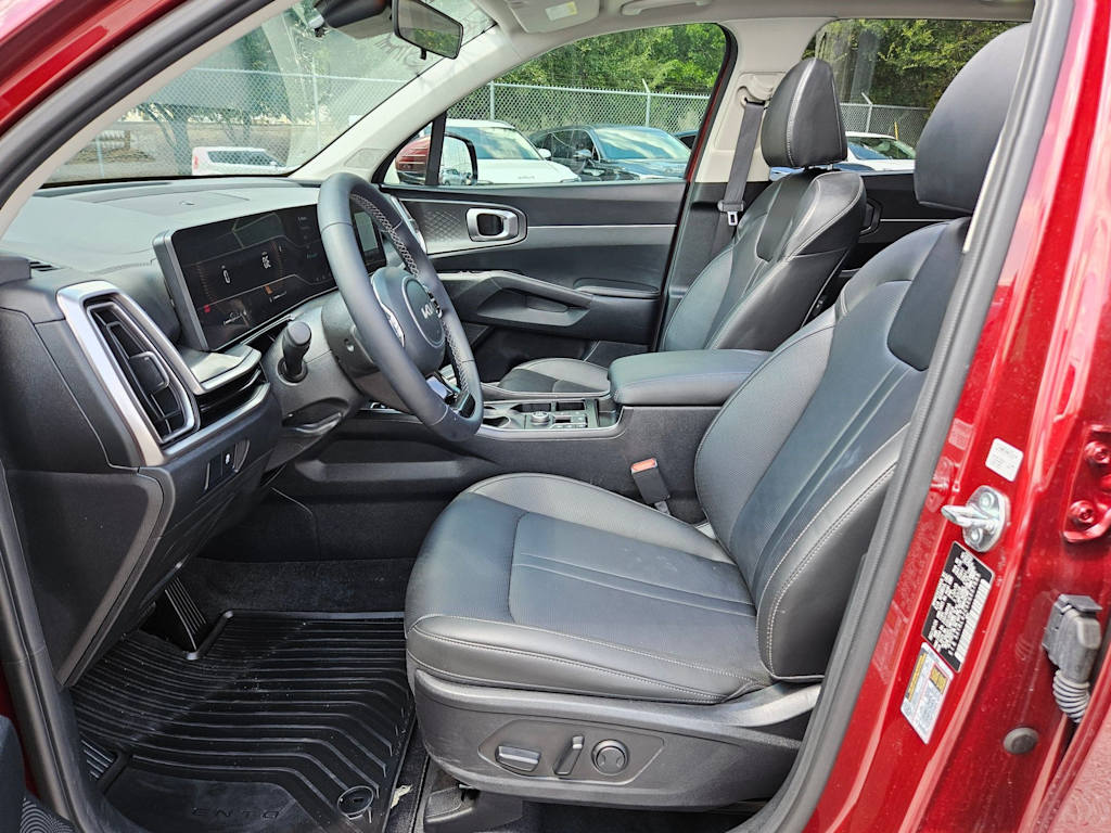 Thumbnail: 2025 Kia Sorento - 9