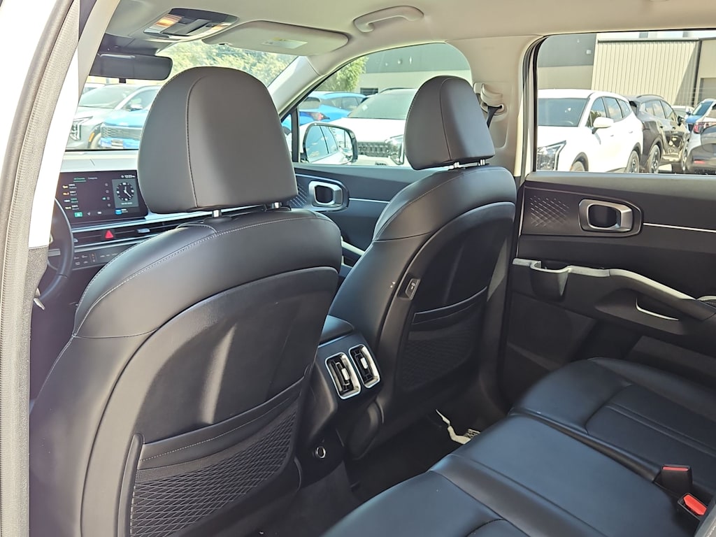 Thumbnail: 2025 Kia Sorento - 12