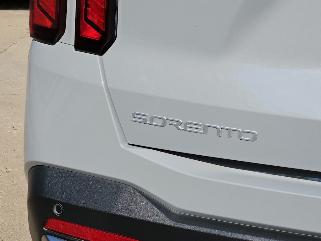 Thumbnail: 2025 Kia Sorento - 16