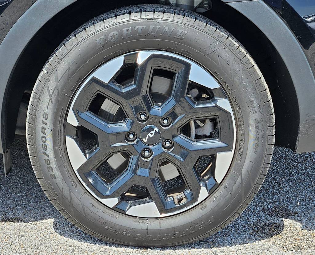 Thumbnail: 2024 Kia Sorento - 8
