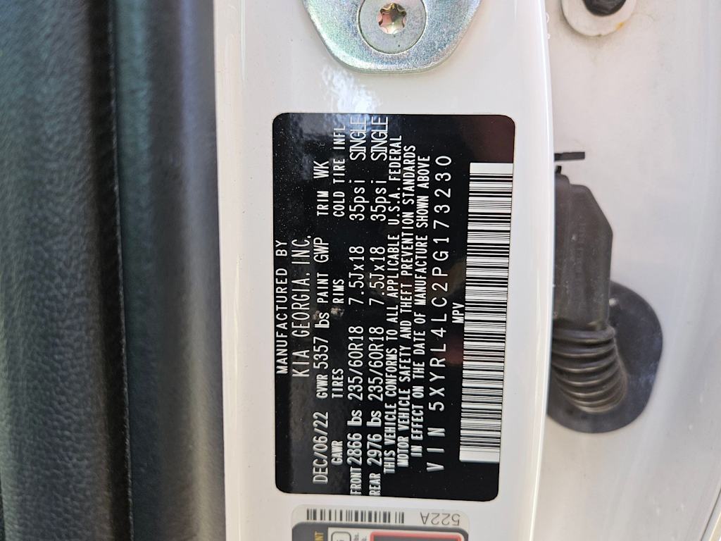 Thumbnail: 2023 Kia Sorento - 14