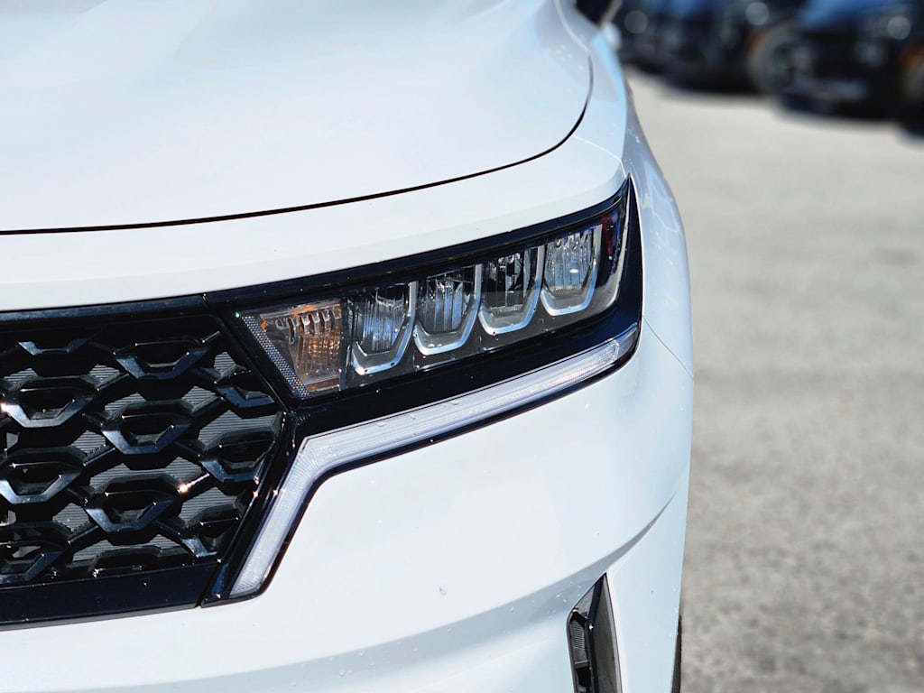 Thumbnail: 2023 Kia Sorento - 19