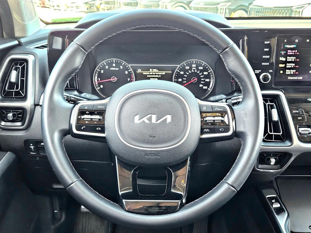 Thumbnail: 2023 Kia Sorento - 2