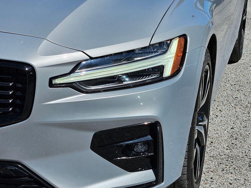 Thumbnail: 2024 Volvo S60 - 22