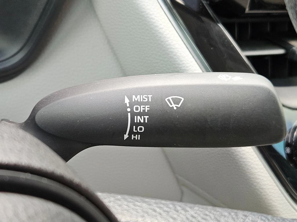 Thumbnail: 2022 Toyota Corolla Cross - 23