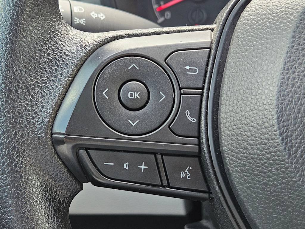 Thumbnail: 2022 Toyota Corolla Cross - 22