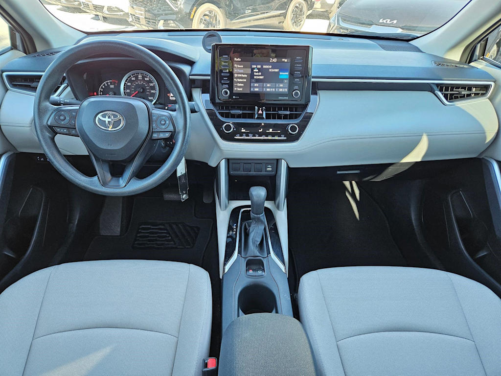 2022 Toyota Corolla Cross L 2