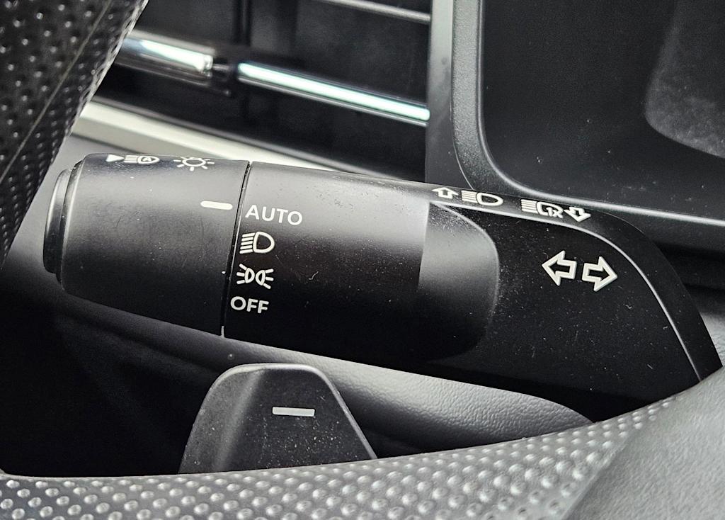 Thumbnail: 2024 Mitsubishi Outlander - 32