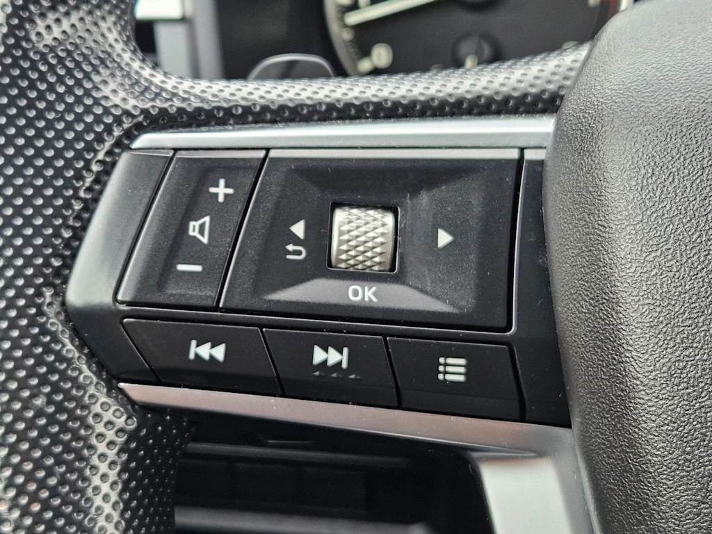 Thumbnail: 2024 Mitsubishi Outlander - 31