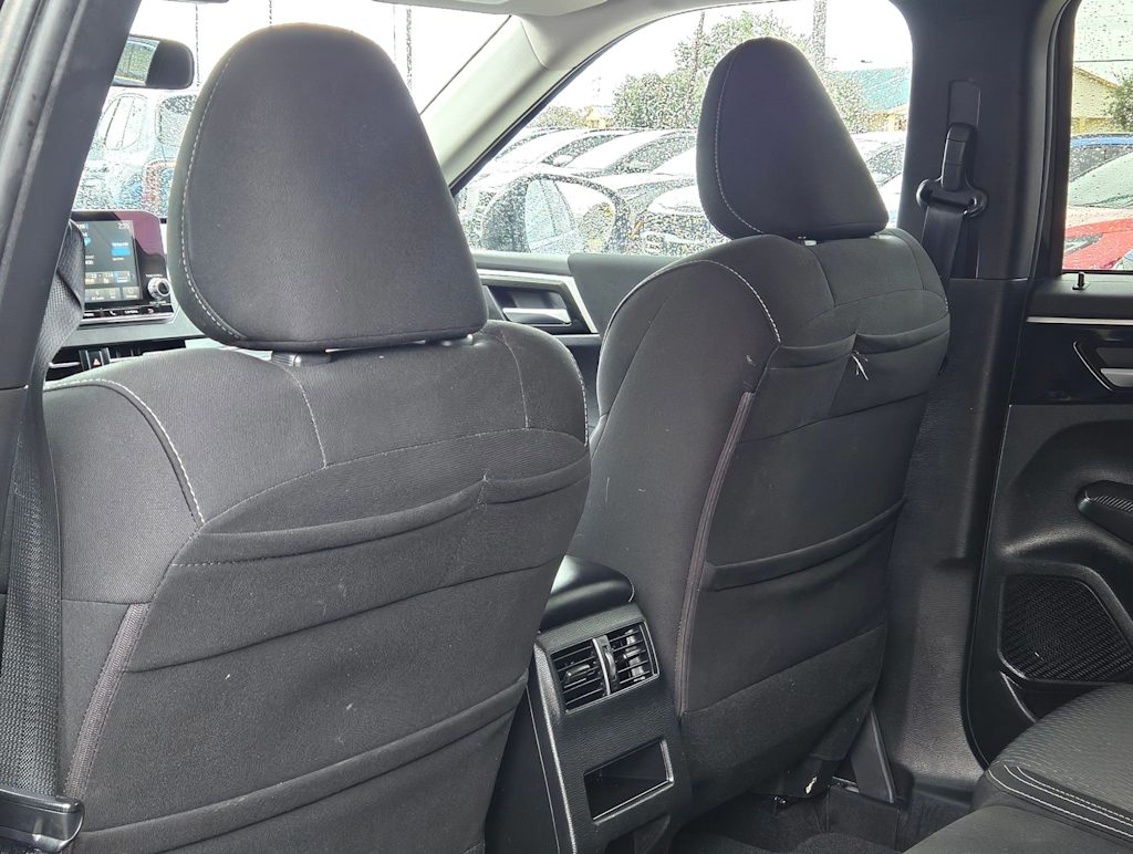 Thumbnail: 2024 Mitsubishi Outlander - 12