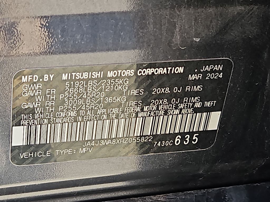 Thumbnail: 2024 Mitsubishi Outlander - 14