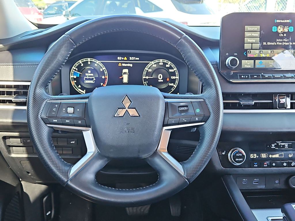 Thumbnail: 2024 Mitsubishi Outlander - 9