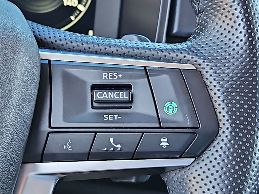 Thumbnail: 2024 Mitsubishi Outlander - 20