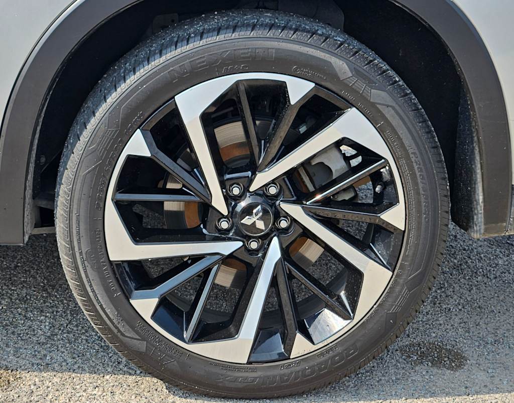 Thumbnail: 2022 Mitsubishi Outlander - 8
