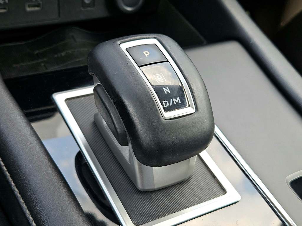 Thumbnail: 2022 Mitsubishi Outlander - 15