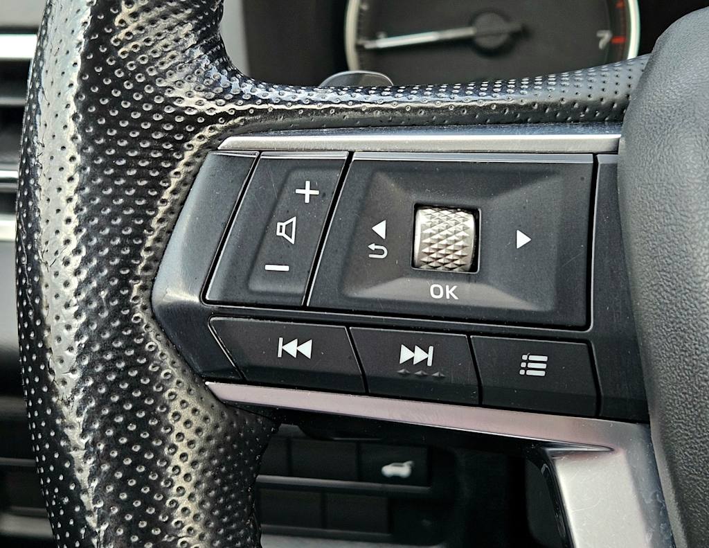 Thumbnail: 2022 Mitsubishi Outlander - 27