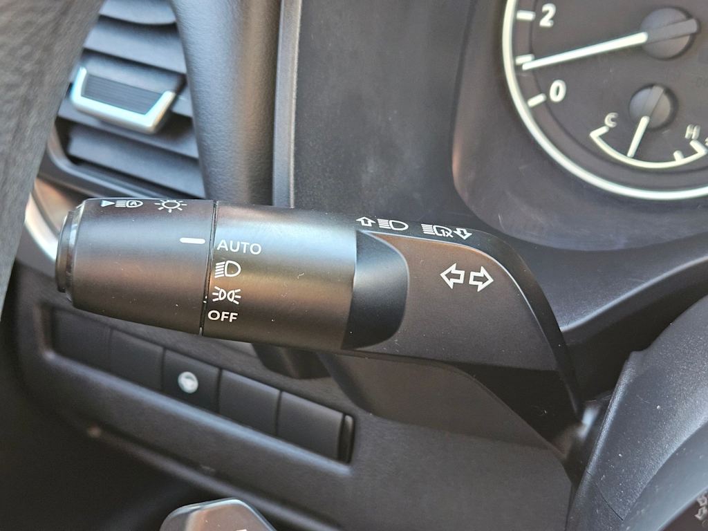 Thumbnail: 2023 Nissan Rogue - 36