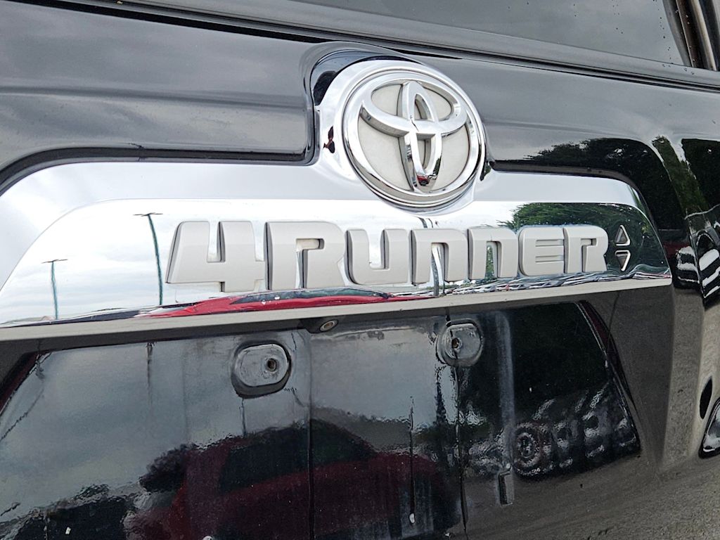 2018 Toyota 4Runner Limited 23