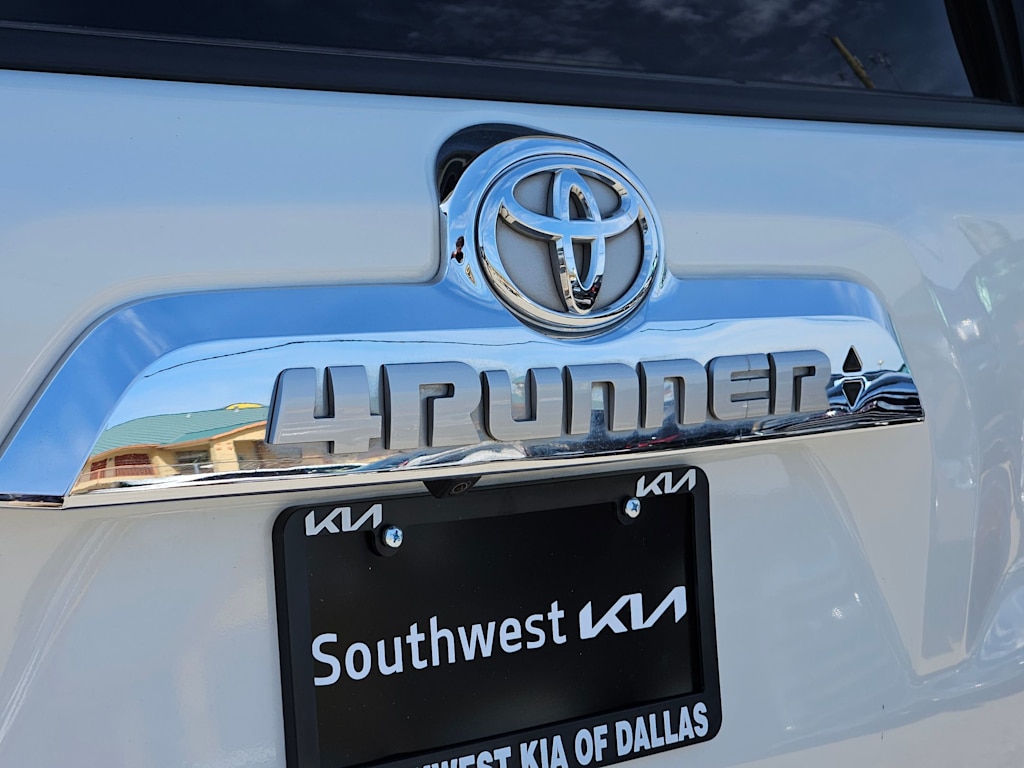 Thumbnail: 2021 Toyota 4Runner - 22