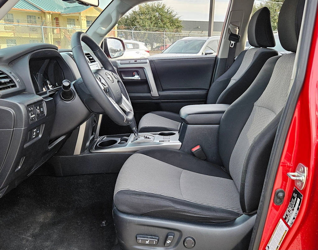 Thumbnail: 2024 Toyota 4Runner - 11