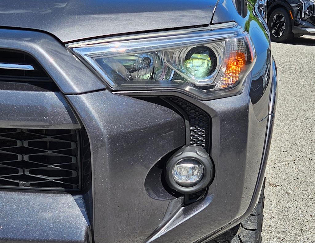 Thumbnail: 2023 Toyota 4Runner - 23