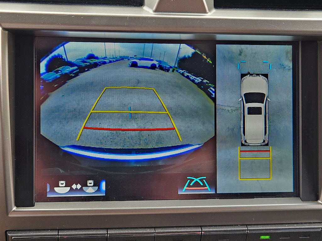 Thumbnail: 2021 Lexus GX - 32