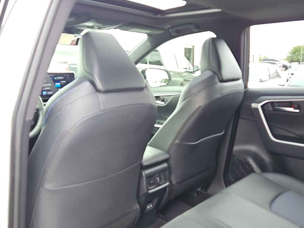 Thumbnail: 2025 Toyota RAV4 - 10