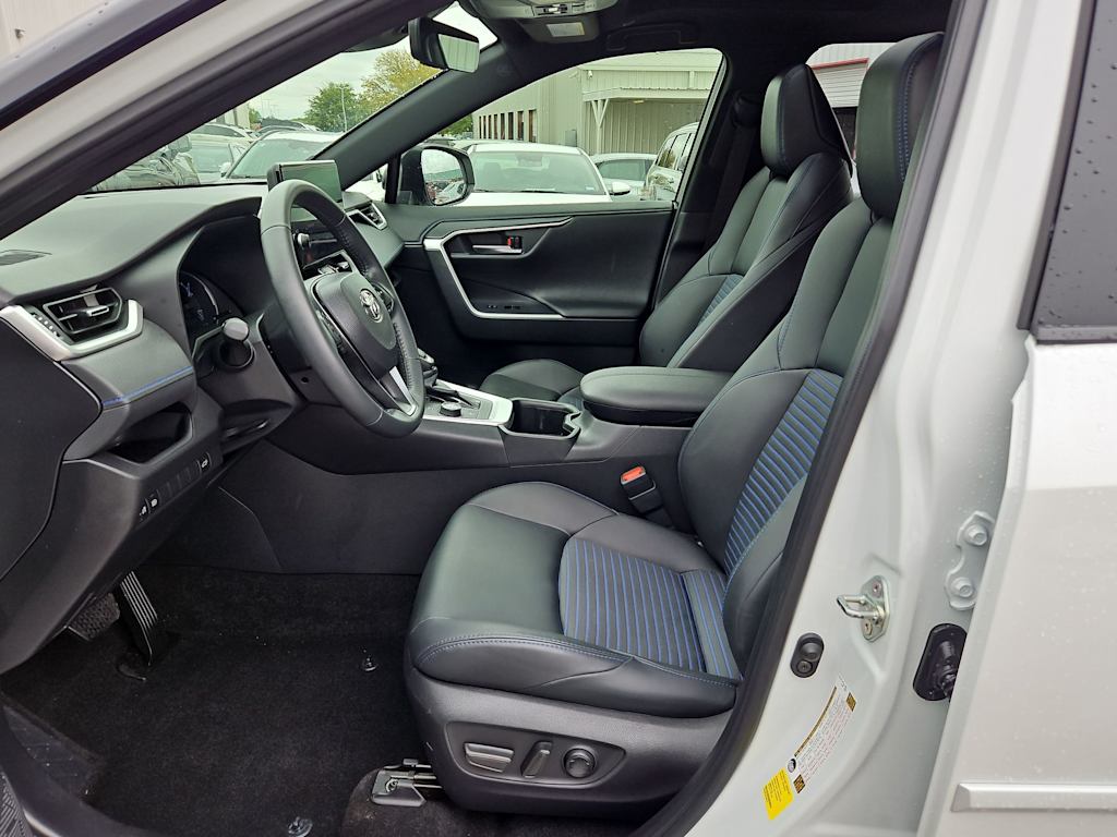 Thumbnail: 2025 Toyota RAV4 - 26