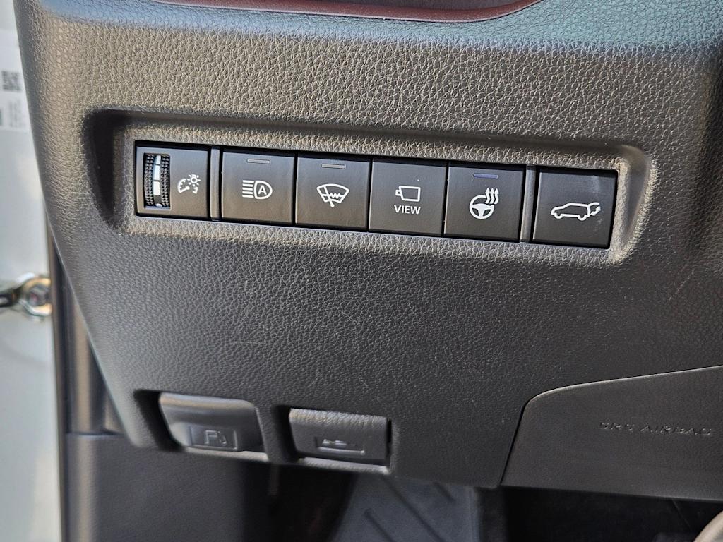 Thumbnail: 2022 Toyota RAV4 - 35