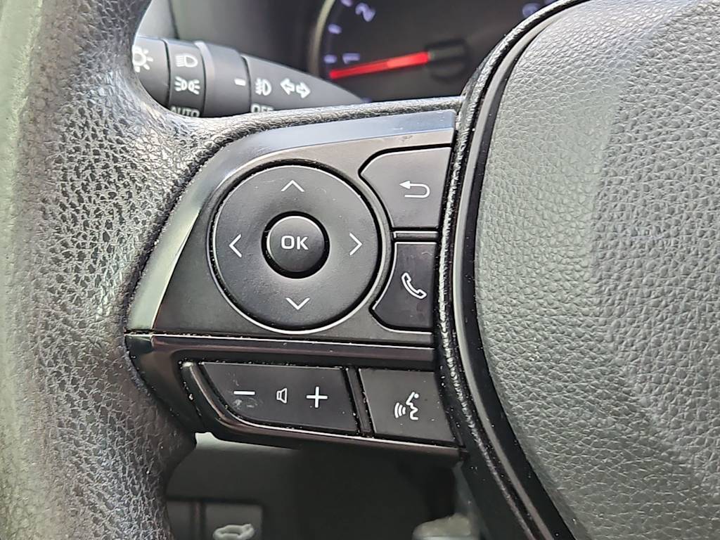 Thumbnail: 2019 Toyota RAV4 - 24