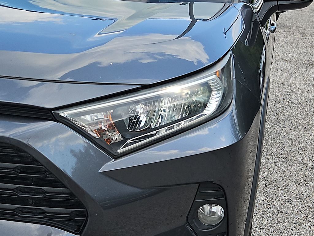 Thumbnail: 2019 Toyota RAV4 - 20