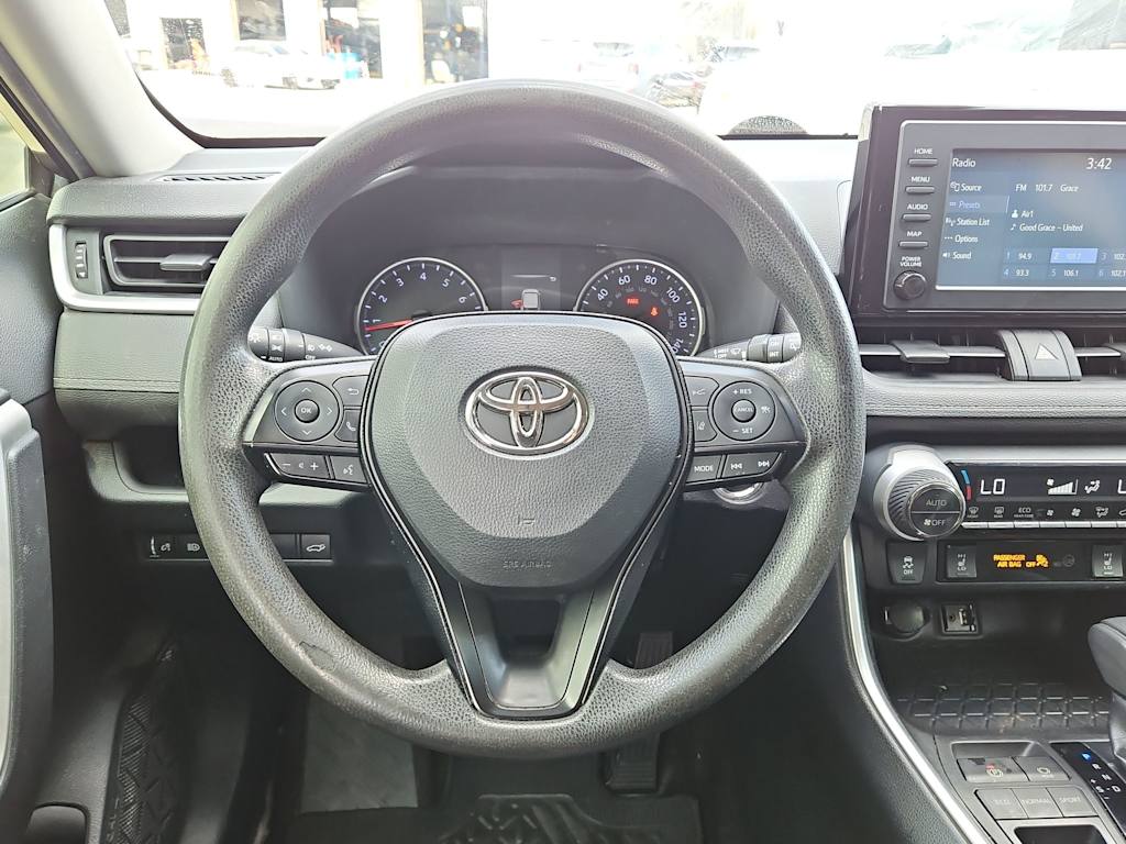 Thumbnail: 2019 Toyota RAV4 - 9