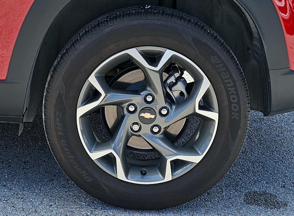 Thumbnail: 2026 Chevrolet Trax - 8