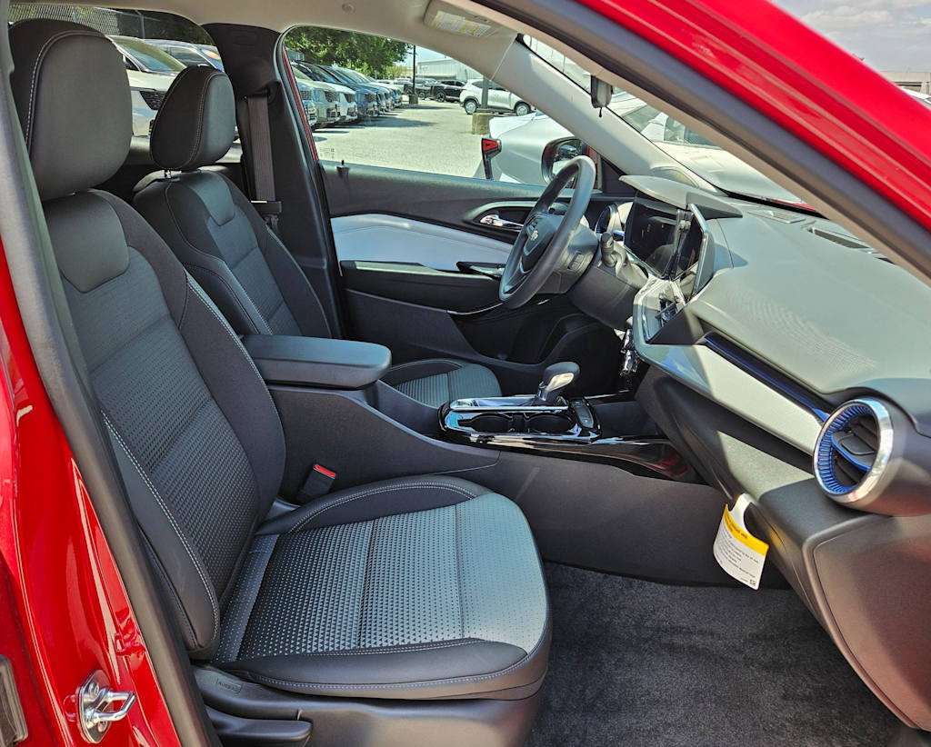 Thumbnail: 2026 Chevrolet Trax - 11