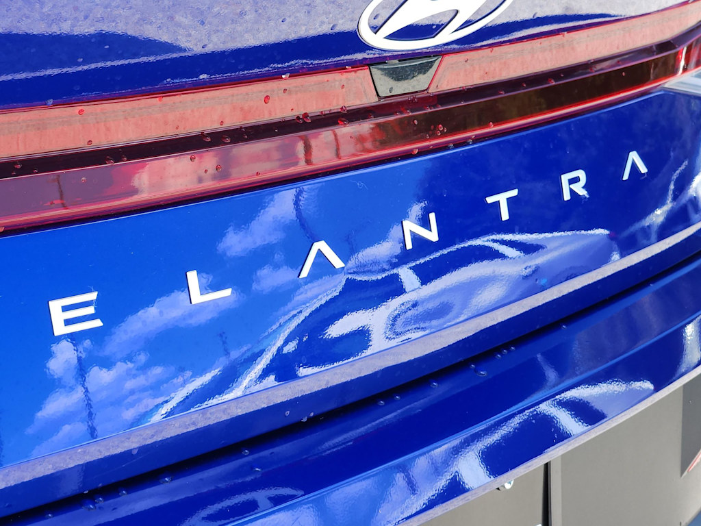Thumbnail: 2025 Hyundai Elantra - 20