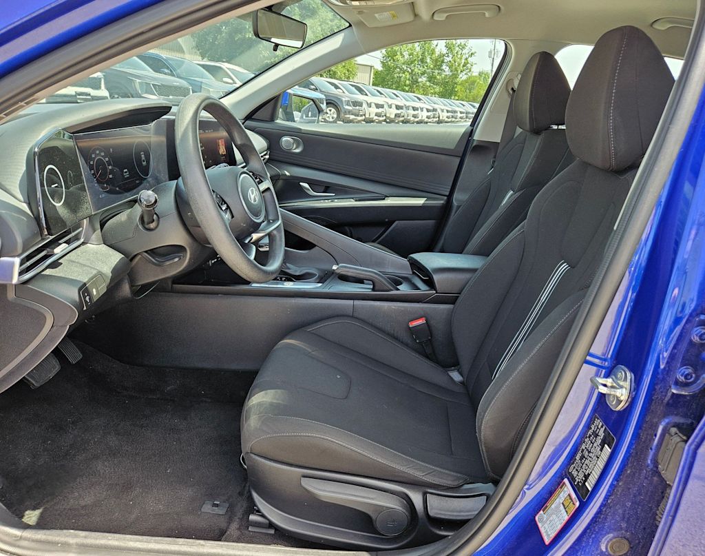 Thumbnail: 2024 Hyundai Elantra - 9