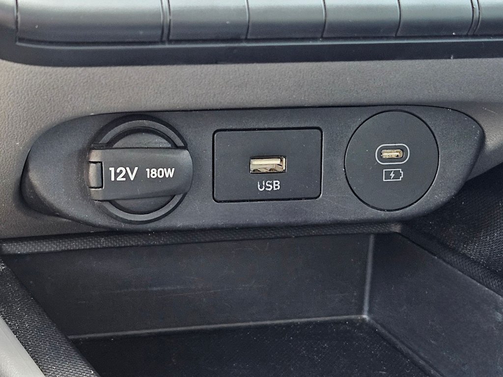 Thumbnail: 2024 Hyundai Elantra - 31