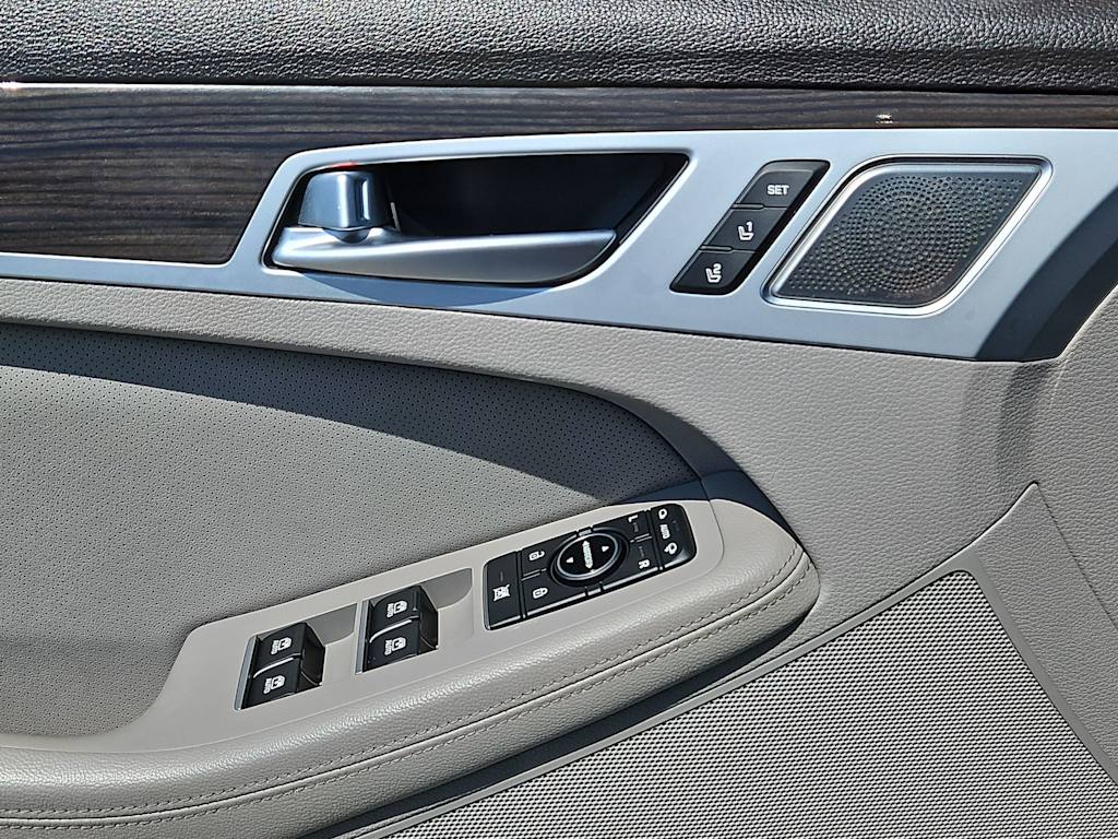 Thumbnail: 2019 Genesis G80 - 36