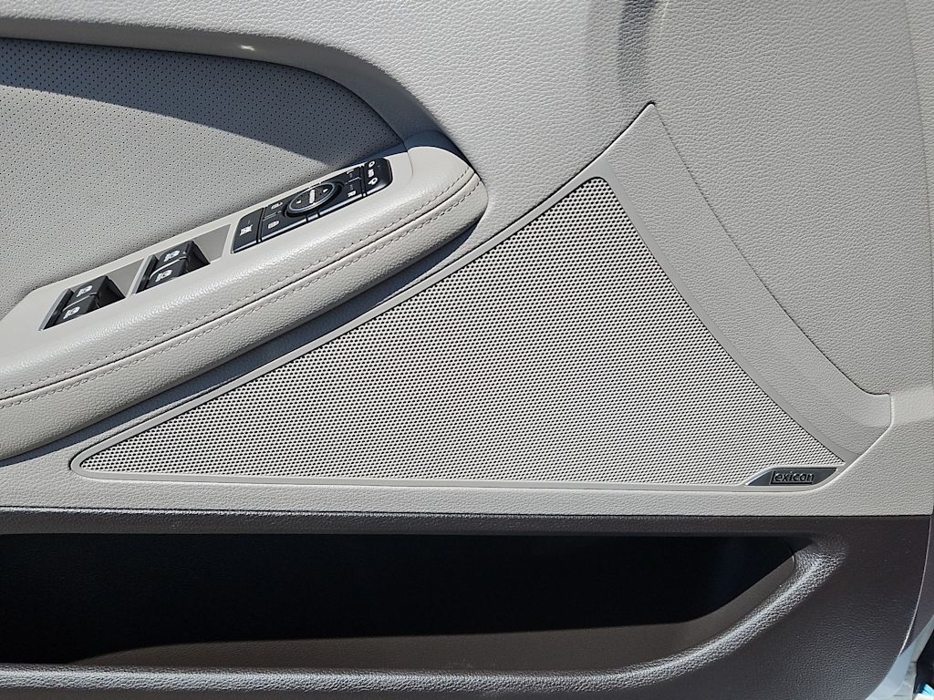 Thumbnail: 2019 Genesis G80 - 37