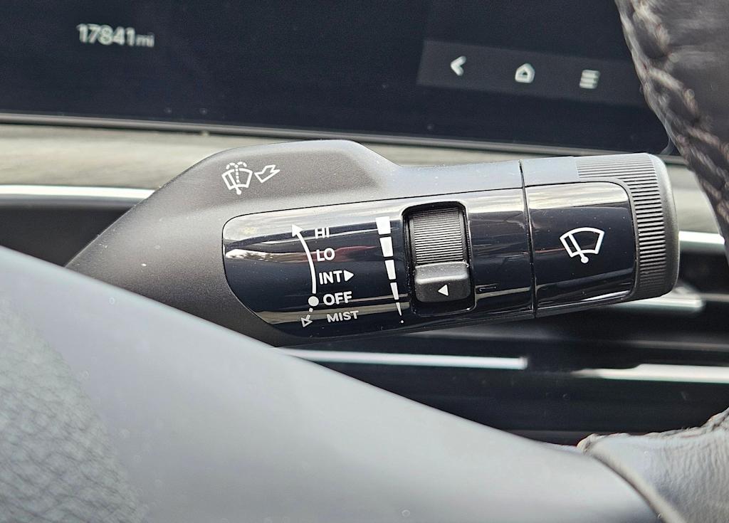 Thumbnail: 2025 Kia K5 - 25