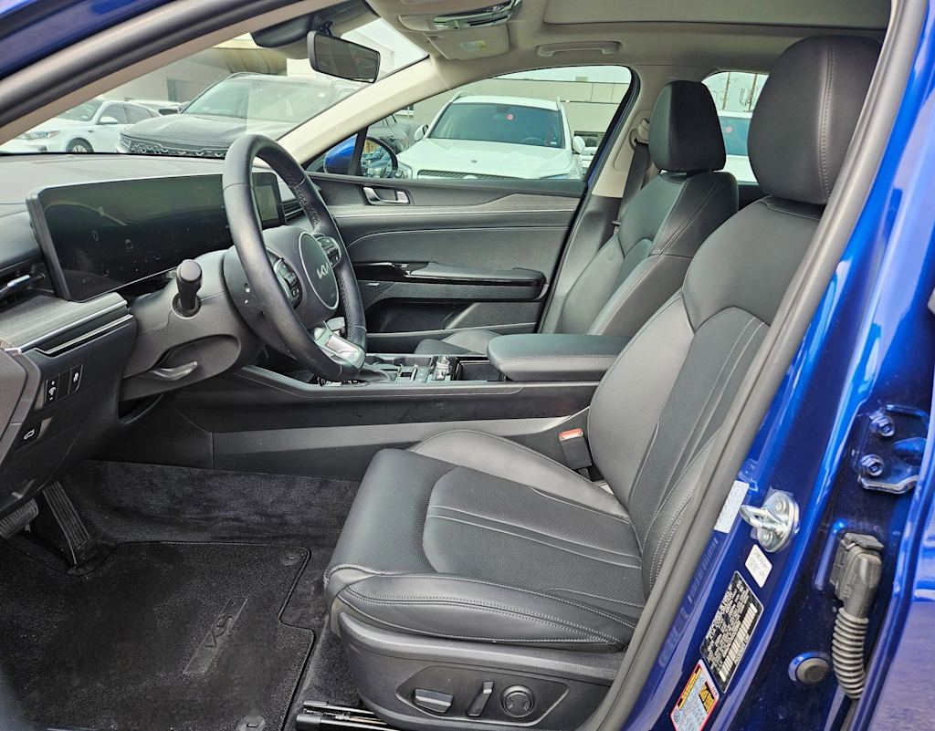 Thumbnail: 2025 Kia K5 - 10