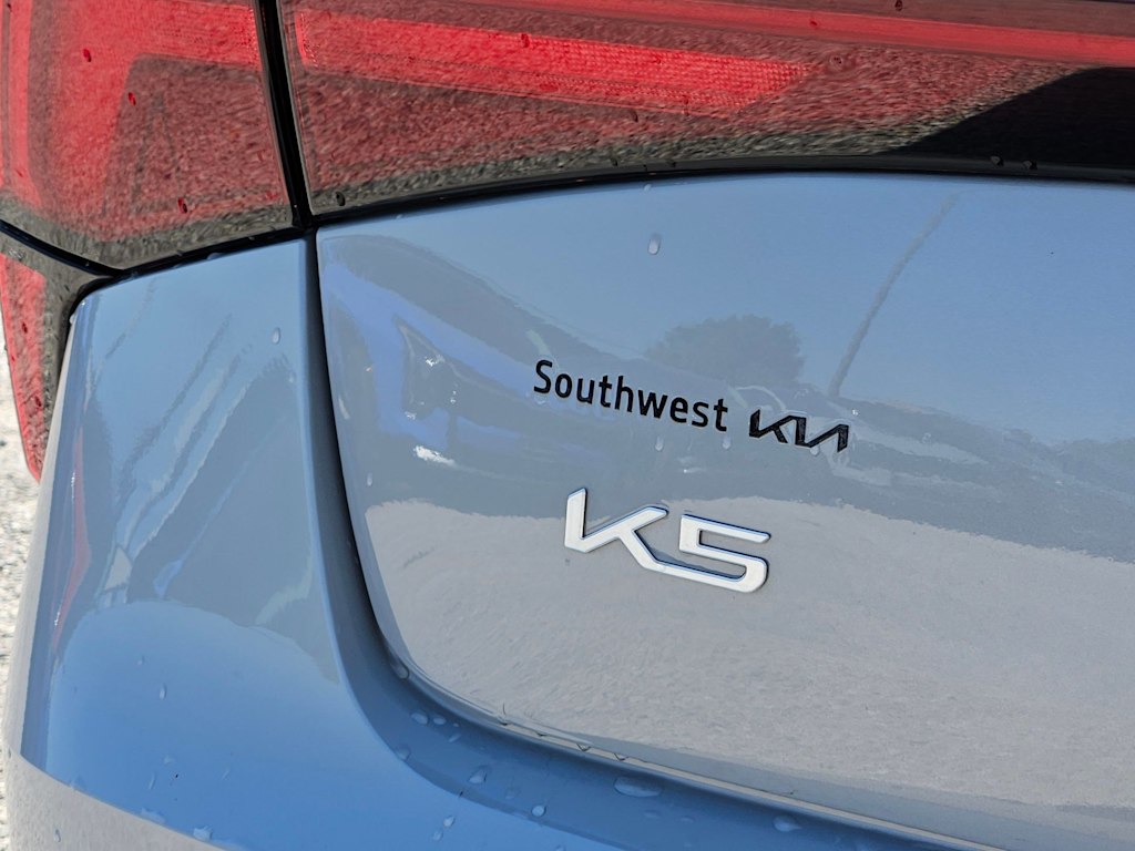 Thumbnail: 2025 Kia K5 - 21