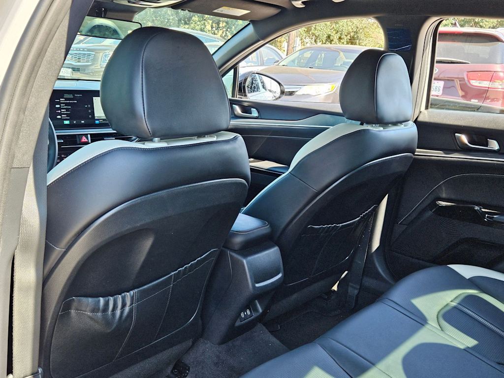 Thumbnail: 2025 Kia K5 - 11