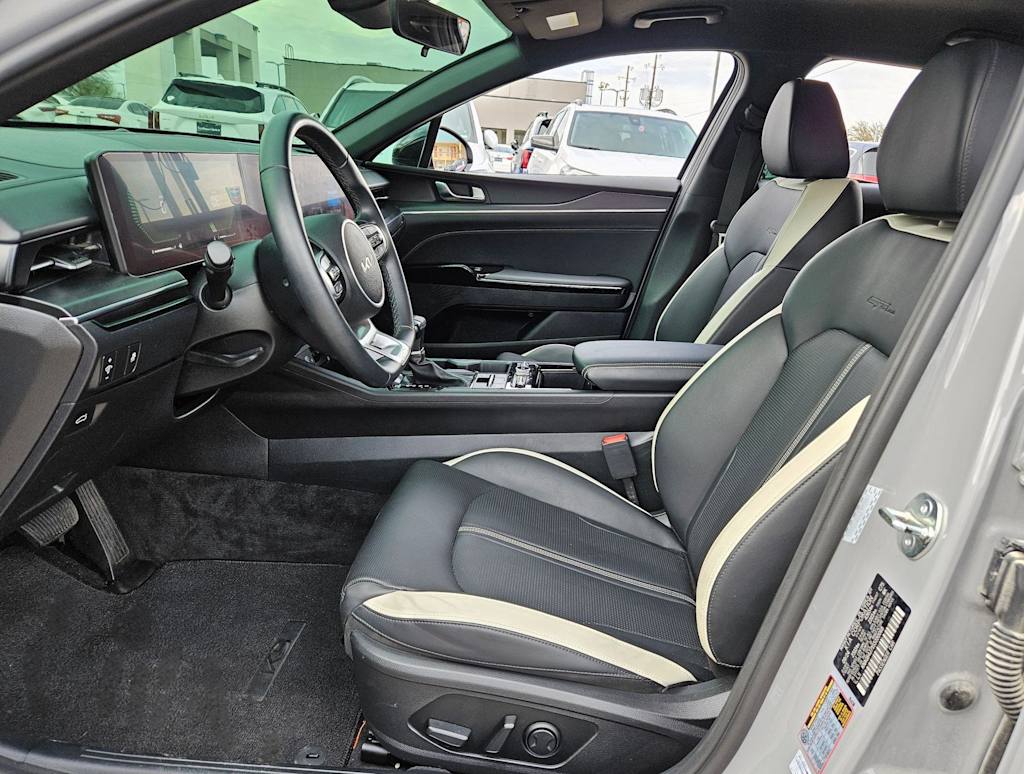 Thumbnail: 2025 Kia K5 - 10