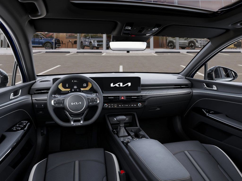 Thumbnail: 2025 Kia K5 - 2