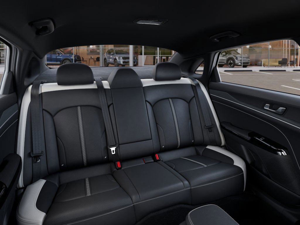 Thumbnail: 2025 Kia K5 - 10