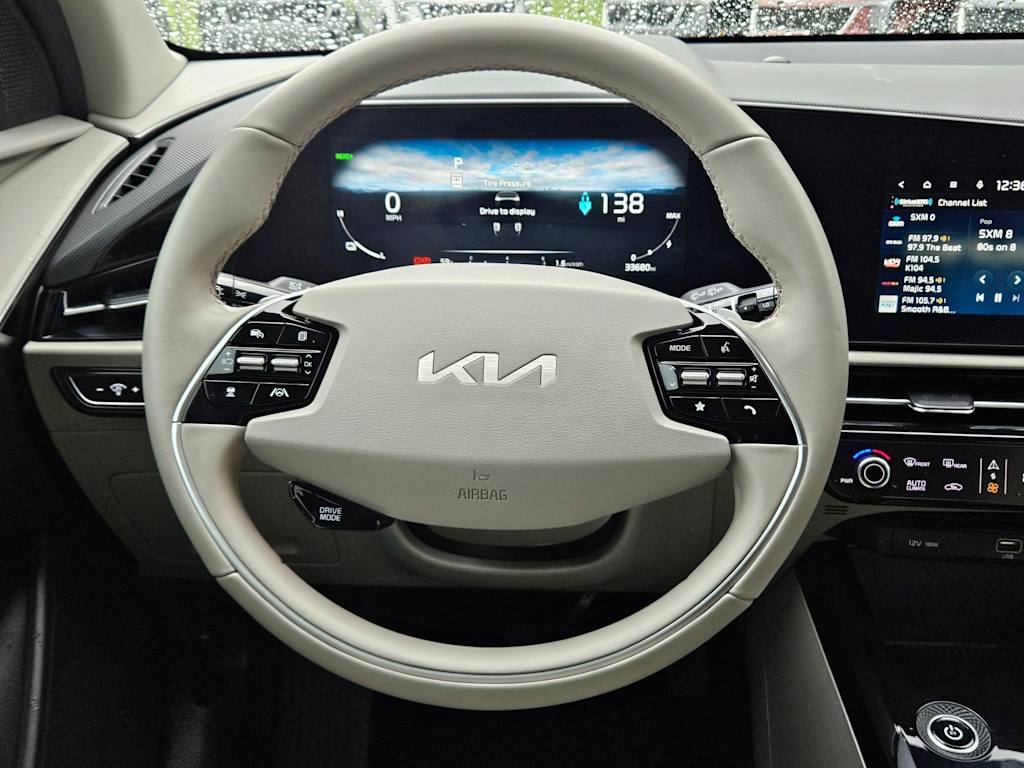 Thumbnail: 2023 Kia Niro - 12